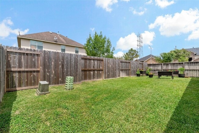 Building Photo - 13601 May Pine Ct