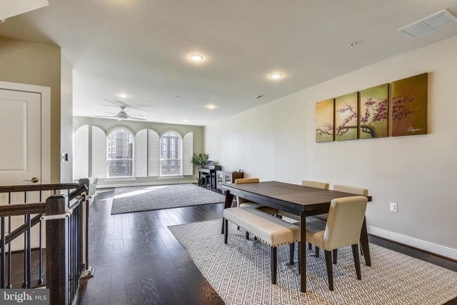 Building Photo - 1222 Main Line Blvd