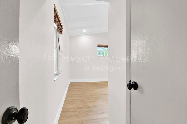 Building Photo - 2431 Key Largo Ln