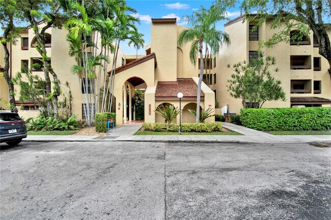 Building Photo - 9255 SW 125th Ave