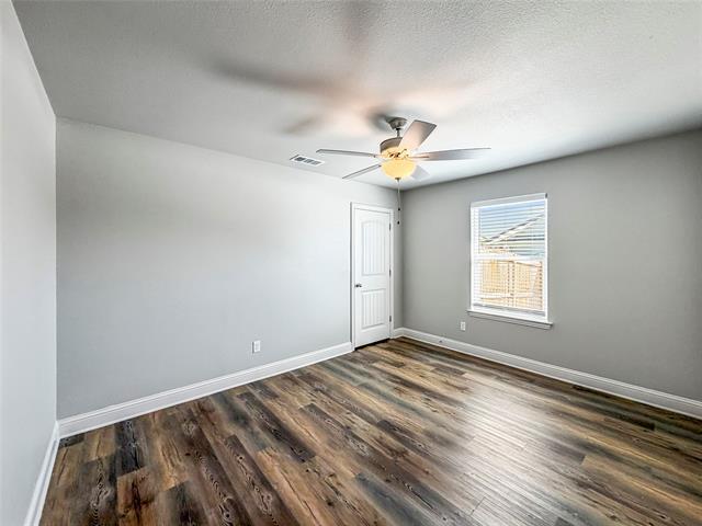 Building Photo - 2800 Orchid Dr