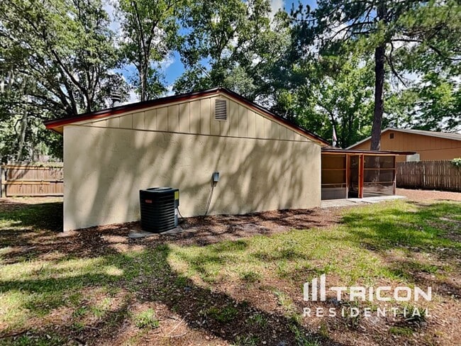 Building Photo - 2846 Tanglewood Blvd