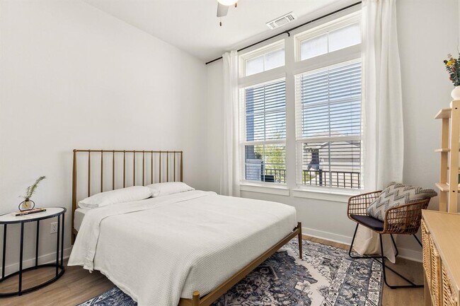 Building Photo - 12600 Purple Prairie Ln