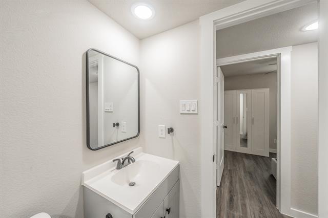 Building Photo - 2425 Cripple Creek Dr