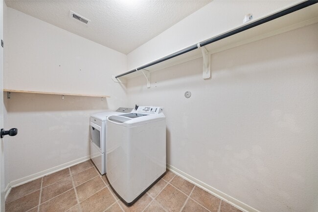 Building Photo - 17911 Egret Lake Way