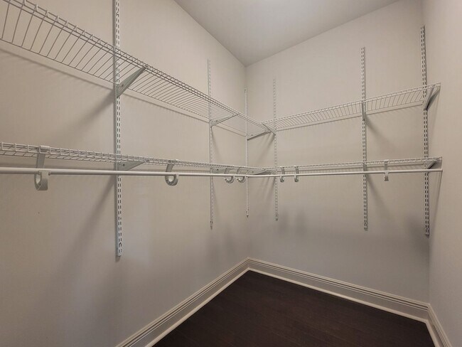 Building Photo - Build to Rent 4 Bdrm Lake Access - Open Ho...