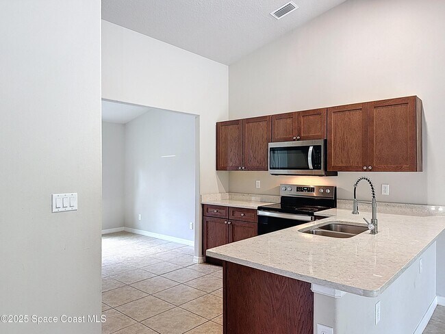 Building Photo - 218 Parker Dr