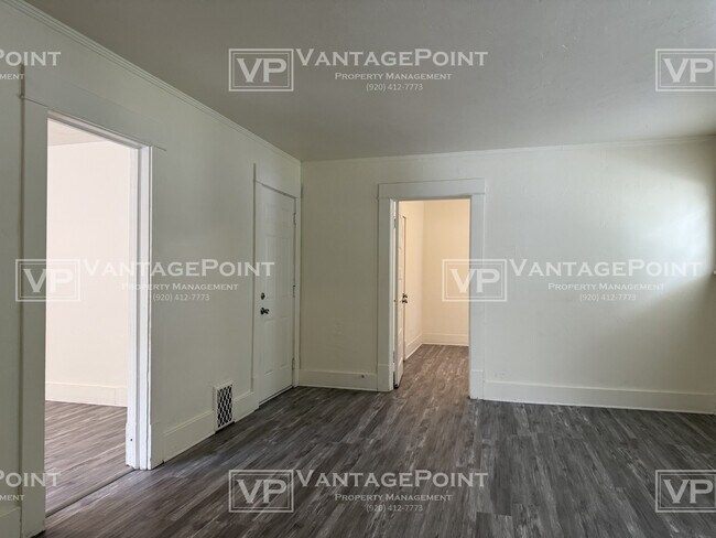 Building Photo - 155 N Maple Ave