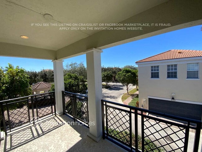 Building Photo - 720 NW 83rd Pl