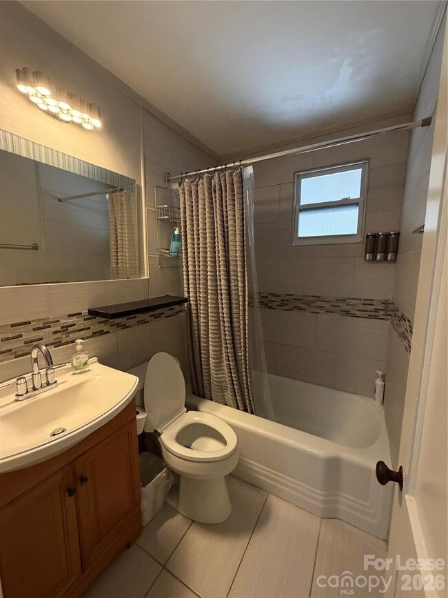 Building Photo - 4609 Connecting Rd