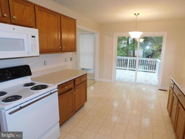 Building Photo - 10110 Heriot Row Ct