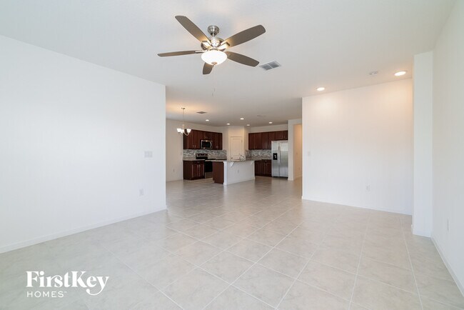 Building Photo - 178 Andreas St