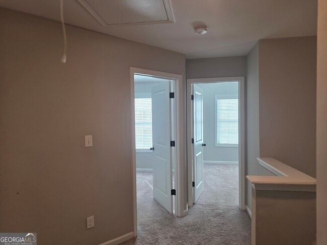 Building Photo - 132 W River Cane Run