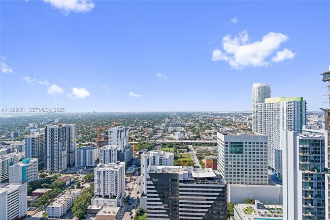 Building Photo - 88 SW 7th St