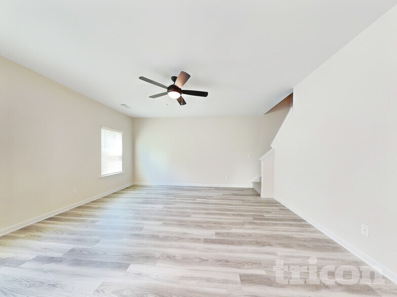 Building Photo - 3725 Saddle Bag Ct