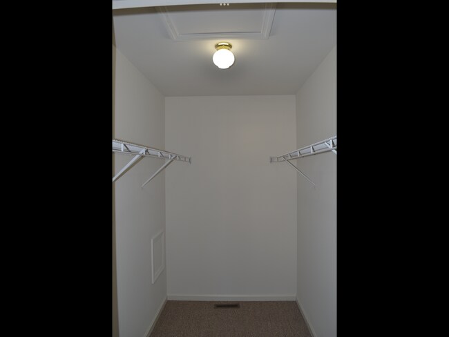 Building Photo - Lovely Semi Detached in the desirable Wilson Schools