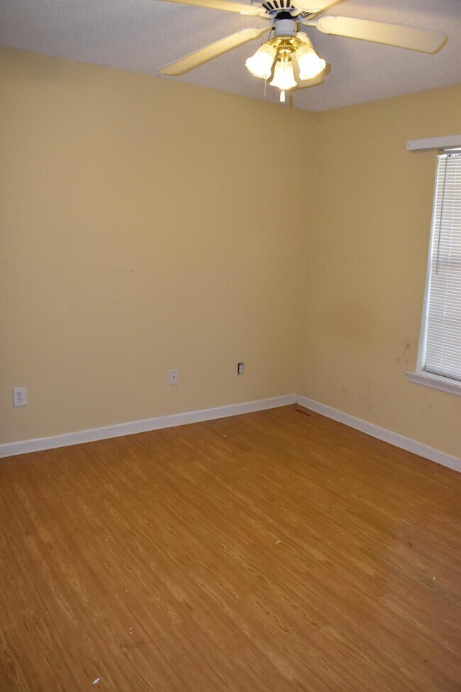 Building Photo - 710 Legacy Ct