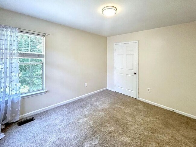 Building Photo - 3704 Thomasson Crossing Dr