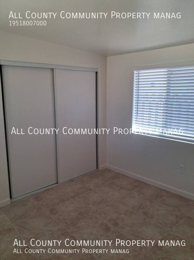 Building Photo - 6377 Hermosa Ave