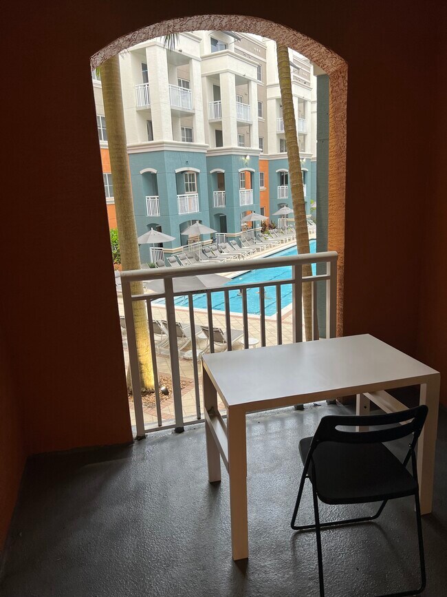 Building Photo - 6630 SW 57th Ave