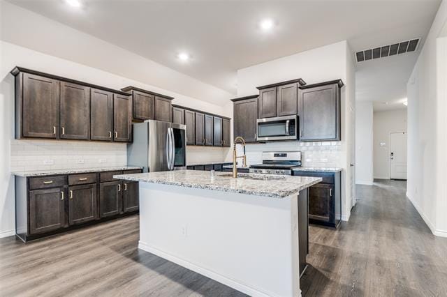 Building Photo - 905 Philadelphia St