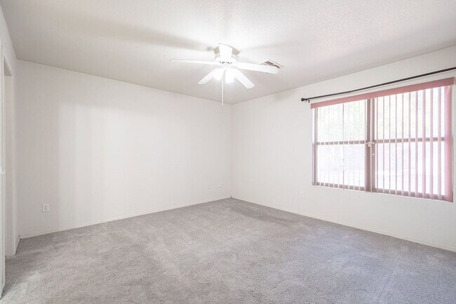 Building Photo - 13628 W Fargo Dr