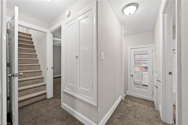 Building Photo - 3613 Cummings Rd