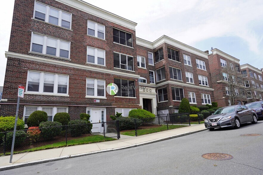 Building Photo - 19 Vinal St