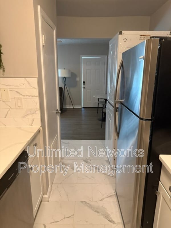 Building Photo - 151 Lawton St SW