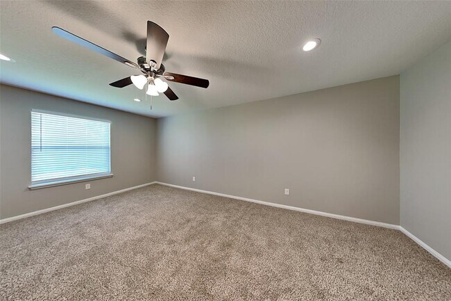 Building Photo - 7826 Spring Fern Ln