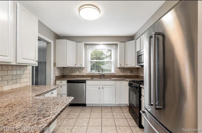 Building Photo - 4313 Berkshire Rd