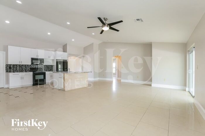 Building Photo - 1111 Adeline Ave