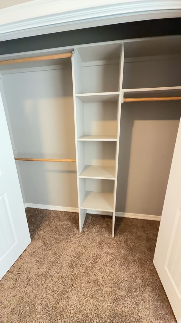 Building Photo - 3bed 2bath duplex, all appliances included, 2 car garage