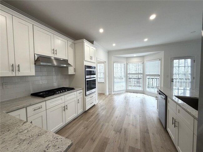 Building Photo - 4865 Chesterfield Ct