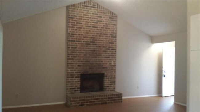 Building Photo - *2 Bed/2 Bath Near The Domain and Arboretum*