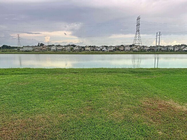 Building Photo - 7012 Samuel Ivy Dr