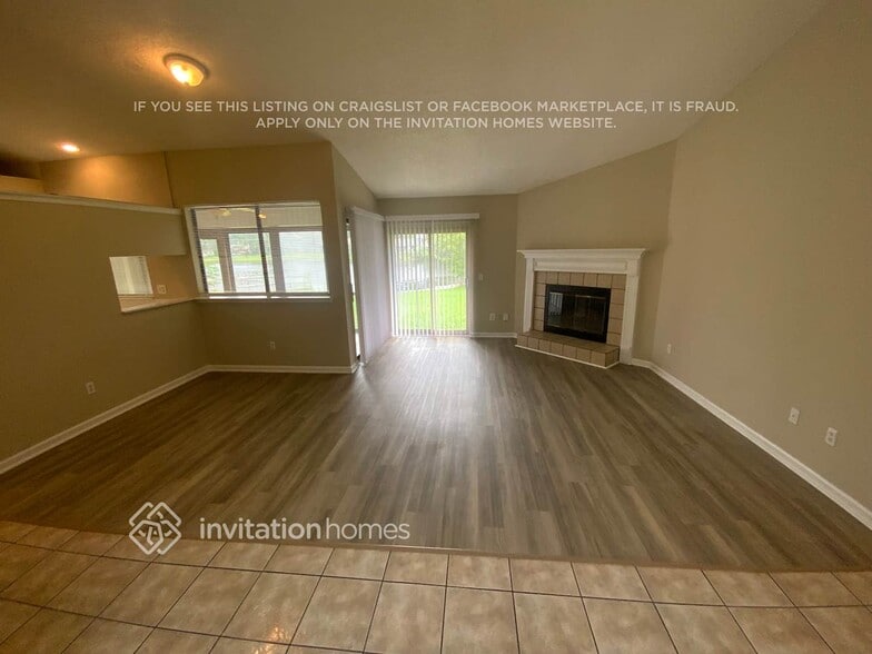 Building Photo - 2171 Aztec Dr W