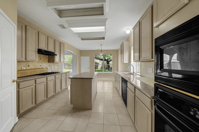 Building Photo - 17610 Forest Haven Trail