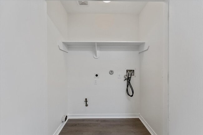 Building Photo - 11419 Roandale Dr