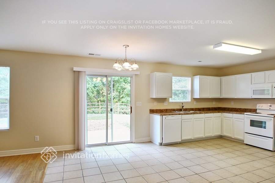 Building Photo - 9316 Swallowtail Ln