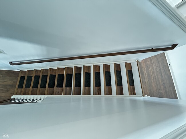 Building Photo - 12588 Hideout Dr