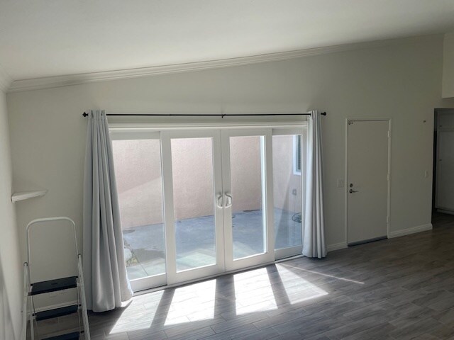 Building Photo - 8856 Sutter Cir