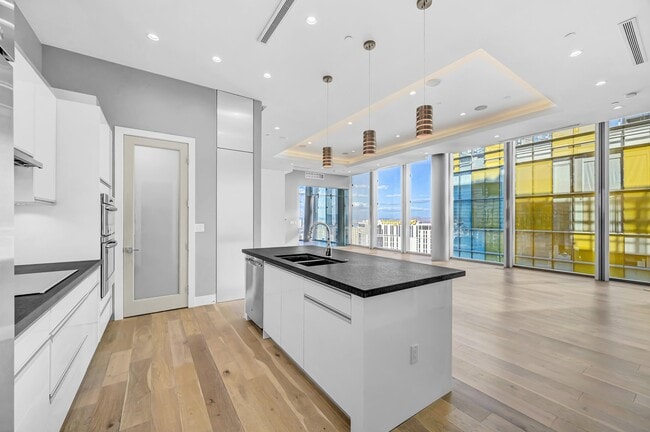 Building Photo - 3726 S Las Vegas Blvd