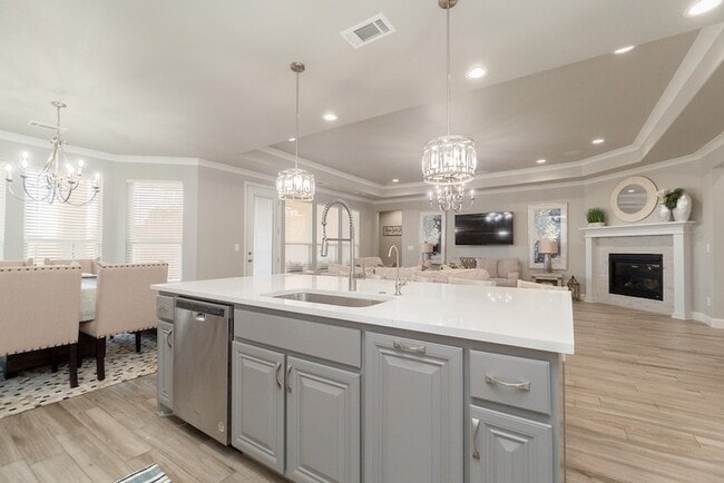 Building Photo - 1715 Overshine Ln