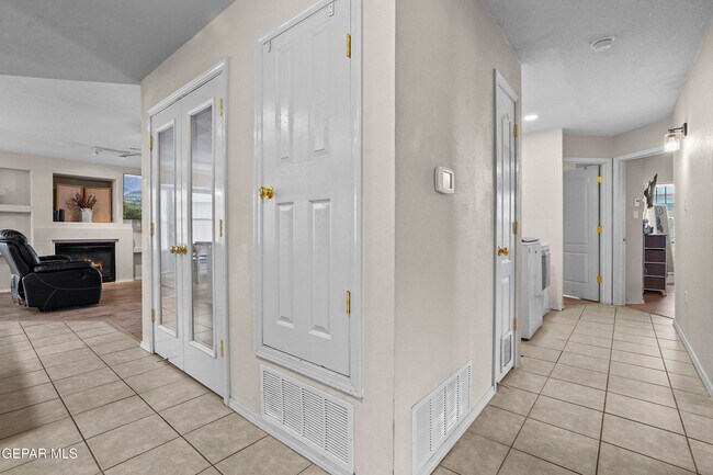 Building Photo - 6244 Spotted Eagle Dr