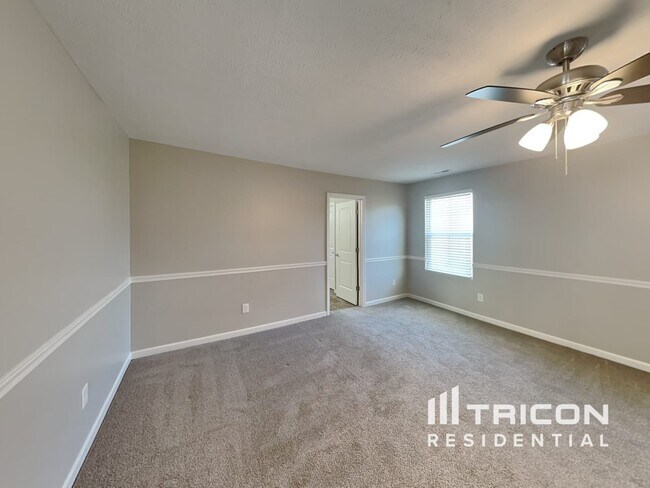 Building Photo - 1809 Sunray Dr