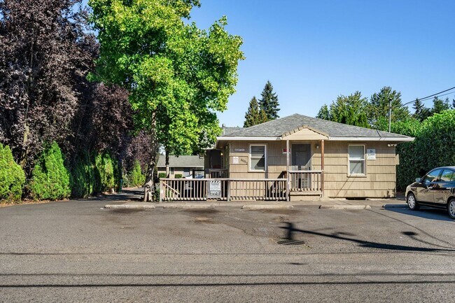 Building Photo - 6045 NE Simpson St