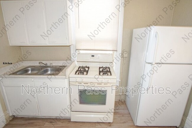 Building Photo - 1419 Wyoming Ave