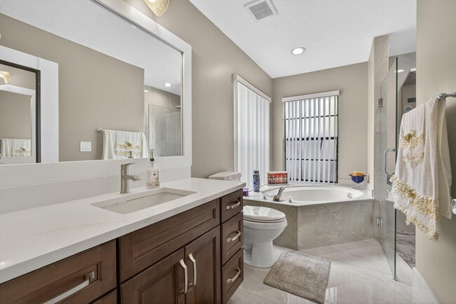 Building Photo - 798 Blueberry Dr