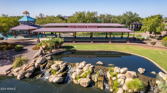 Building Photo - 3550 W Magellan Dr